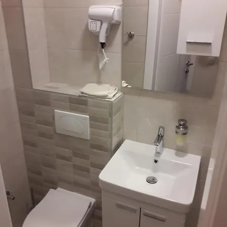 招待所 Portofino Sobe - With Free Parking 莫斯塔尔
