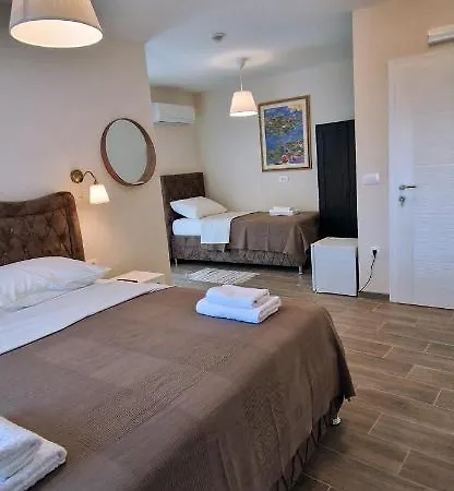 Portofino Sobe - With Free Parking