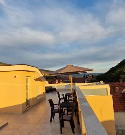 Πανσιόν Portofino Sobe - With Free Parking 4*